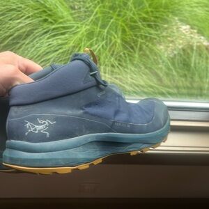 Arc’teryx aerios FL men’s 10.5 boots